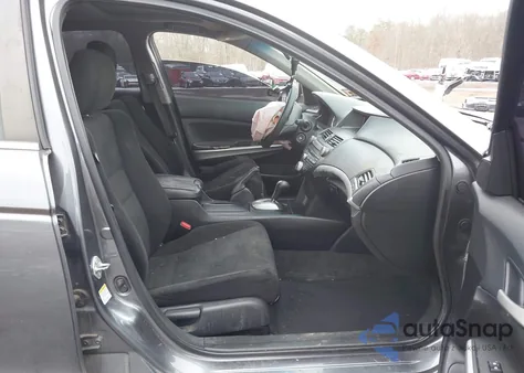 2010 Honda Accord 2.4 Ex z USA, uszkodzony, nr VIN 1HGCP2F79AA008877